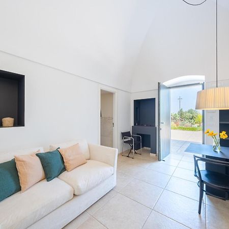 Pati Design Apartments - With Private Patio Or Terrace And Swimming Pool Monopoli Exterior foto