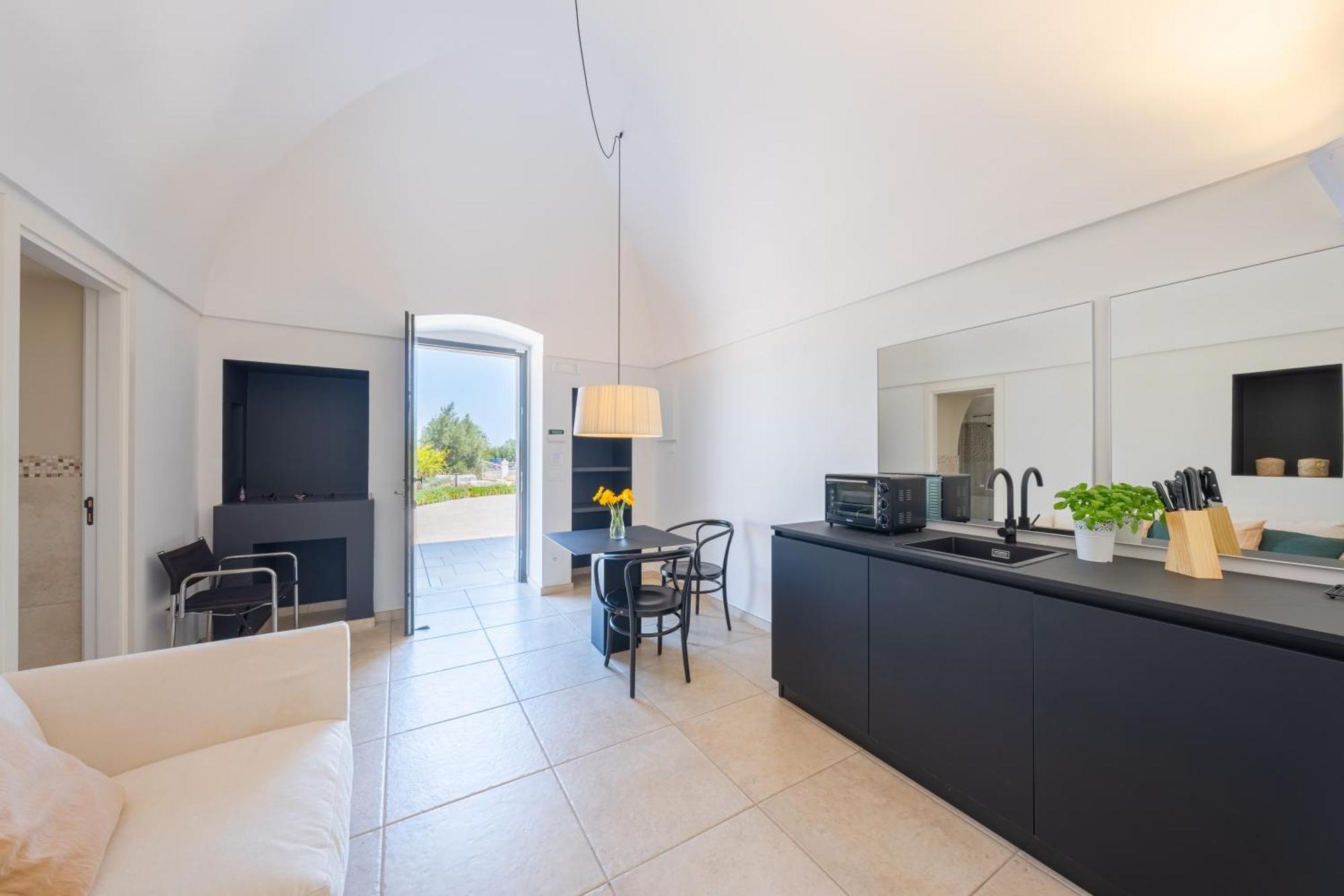 Pati Design Apartments - With Private Patio Or Terrace And Swimming Pool Monopoli Exterior foto