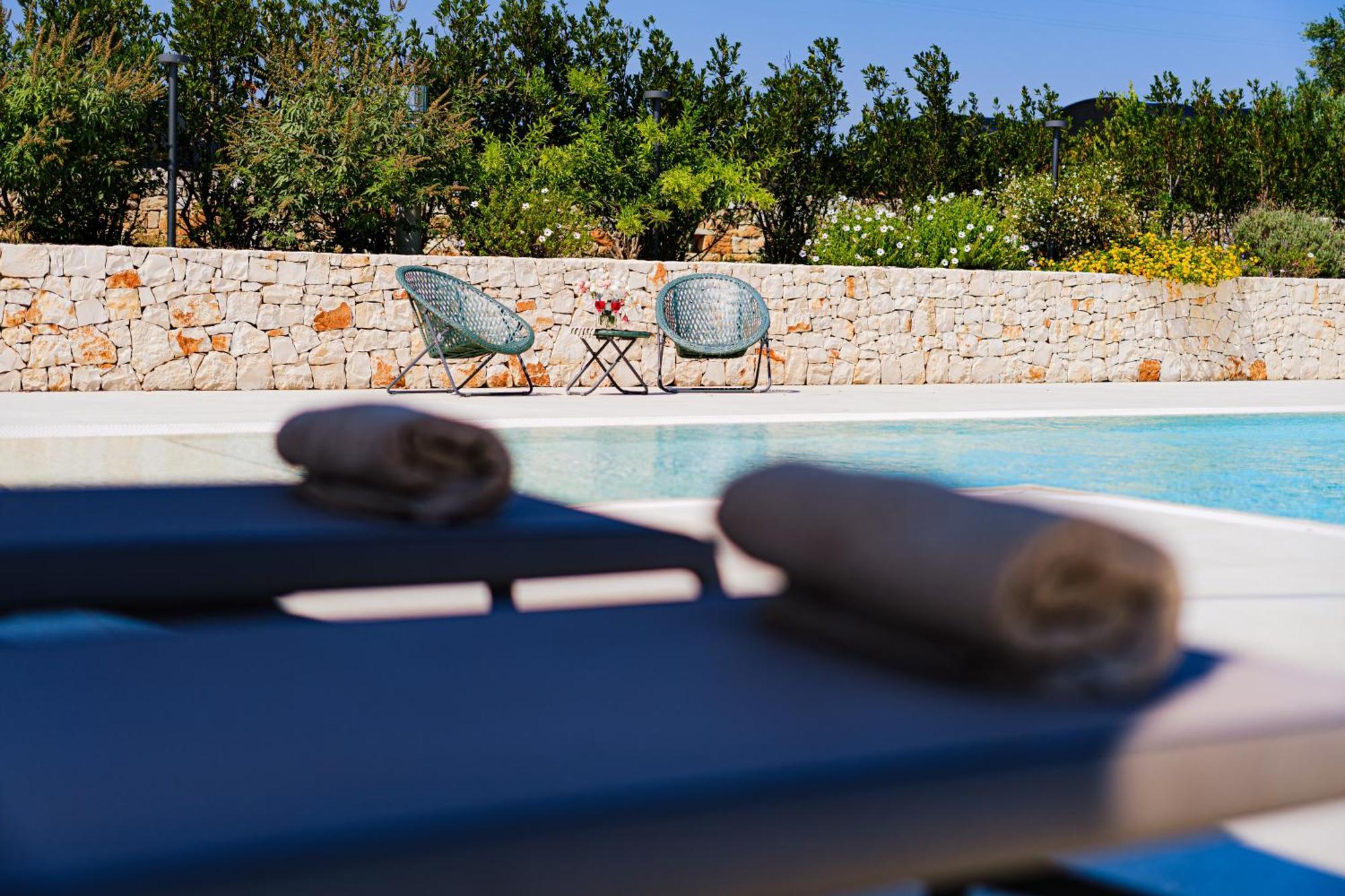 Pati Design Apartments - With Private Patio Or Terrace And Swimming Pool Monopoli Exterior foto