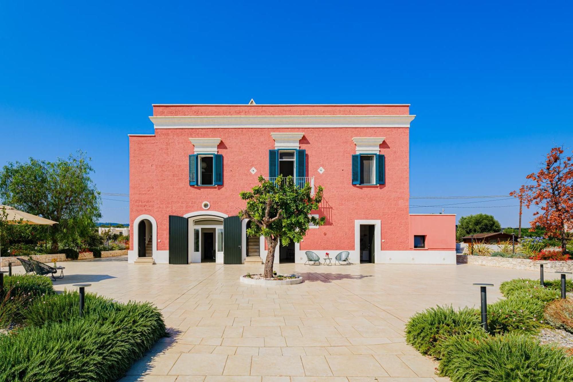 Pati Design Apartments - With Private Patio Or Terrace And Swimming Pool Monopoli Exterior foto